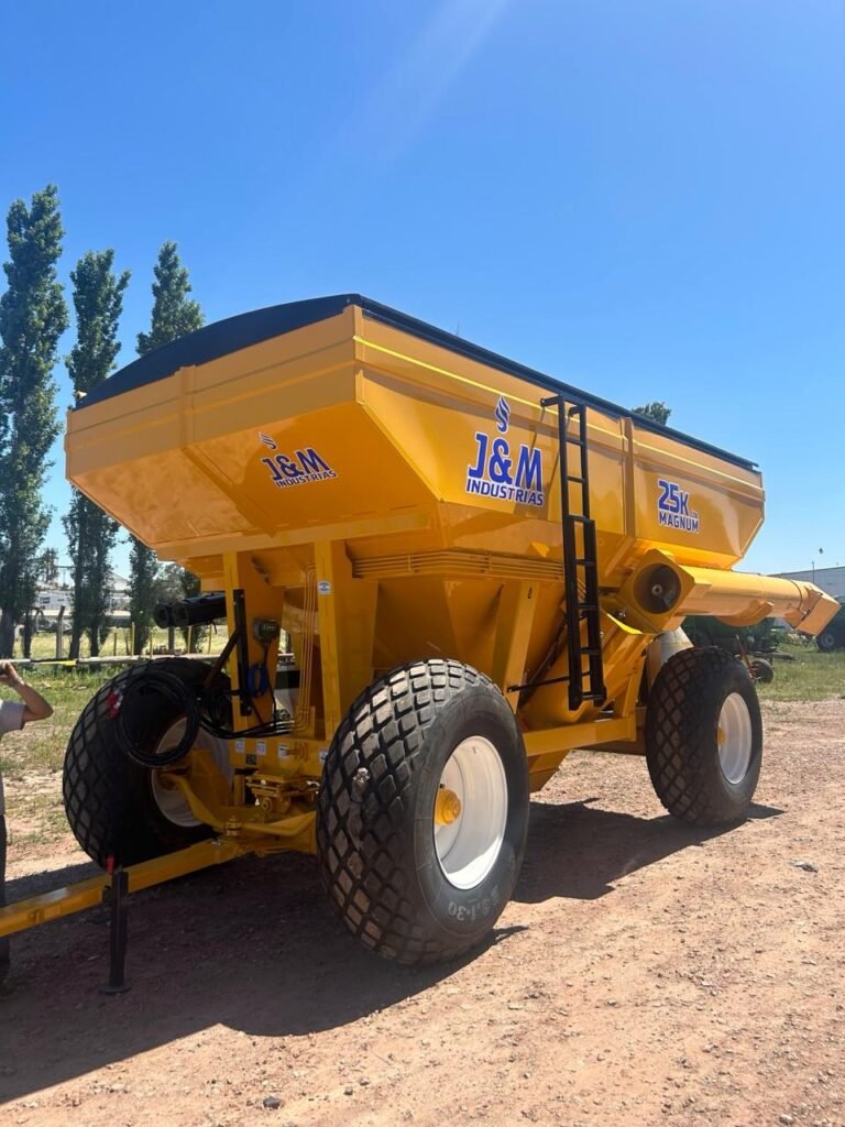 Tolva Multipropósito MD 25.000 Lts. J&M Industrias